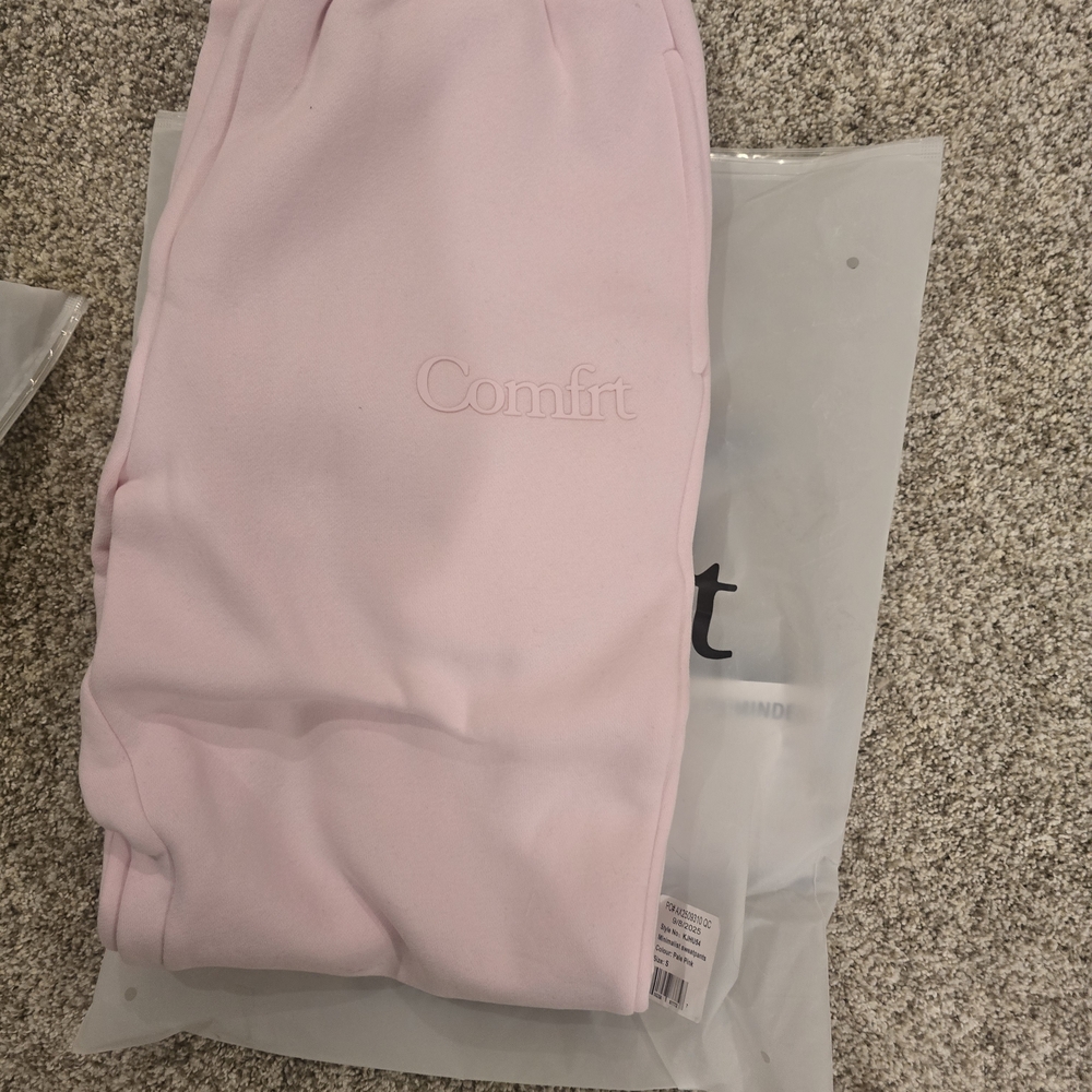 Comfit Women's Pink Cropped Pants